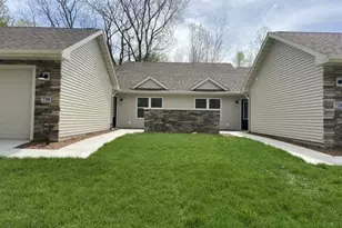 728 Violet Wy, Saint Joseph, MI 49085 - Photo 1