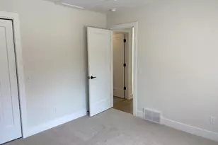 730 Violet Wy, Saint Joseph, MI 49085 - Photo 19