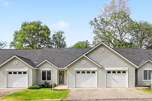 321 Nestlewood Dr, Holland, MI 49424 - Photo 3
