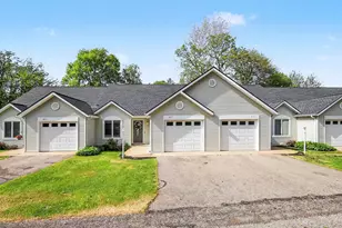 321 Nestlewood Dr, Holland, MI 49424 - Photo 5