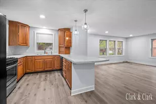 6 N Park St NE, Cedar Springs, MI 49319 - Photo 3