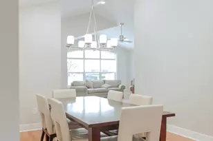 210 Market Pl, Benton Harbor, MI 49022 - Photo 17