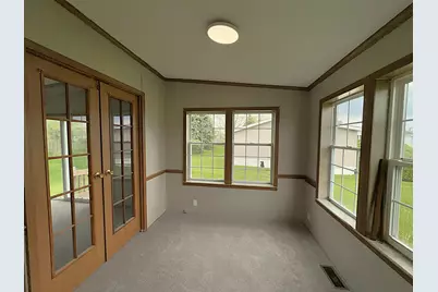 388 Laurel Drive, Monroe, MI 48161 - Photo 7