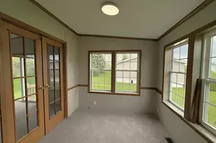 388 Laurel Dr, Monroe, MI 48161 - Photo 7