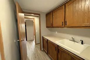 388 Laurel Dr, Monroe, MI 48161 - Photo 11