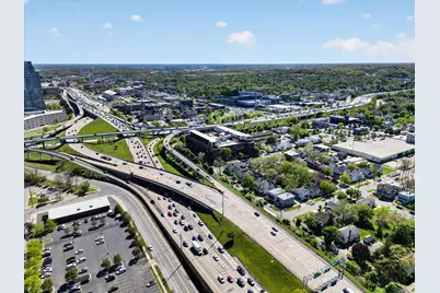 600 Broadway Avenue NW #211, Grand Rapids, MI 49504 - Photo 57