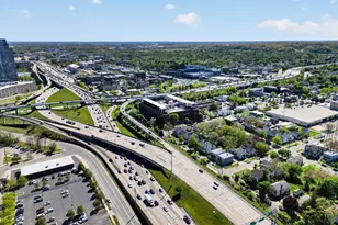 600 Broadway Ave NW, Grand Rapids, MI 49504 - Photo 57