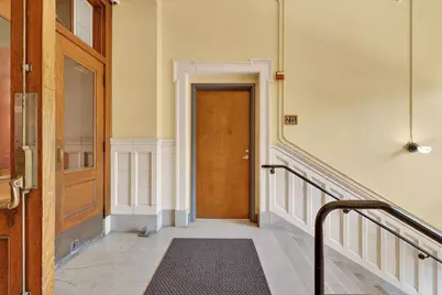 600 Broadway Avenue NW #211, Grand Rapids, MI 49504 - Photo 7