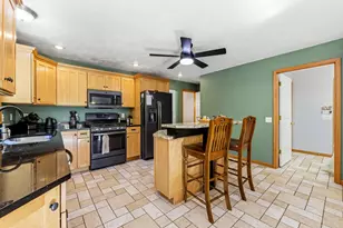 27514 Rolling Pines Ct, Lawton, MI 49065 - Photo 5