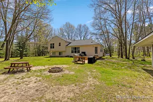 10950 Debbie Dr, Greenville, MI 48838 - Photo 37