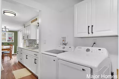 1015 Vogel Street, Ludington, MI 49431 - Photo 15