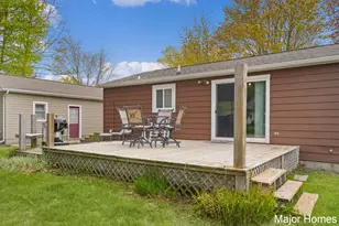 1015 Vogel St, Ludington, MI 49431 - Photo 27