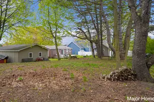 1015 Vogel St, Ludington, MI 49431 - Photo 33