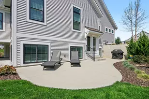 7912 Whistle Creek Ct SW, Byron Center, MI 49315 - Photo 23