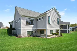 7912 Whistle Creek Ct SW, Byron Center, MI 49315 - Photo 25