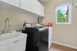 5026 Arbor Valley Ln, Ann Arbor, MI 48105 - Photo 41