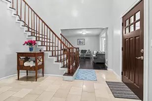 5026 Arbor Valley Ln, Ann Arbor, MI 48105 - Photo 3