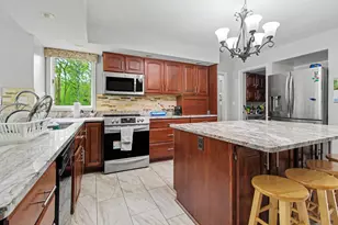 5026 Arbor Valley Ln, Ann Arbor, MI 48105 - Photo 9