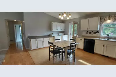 52821 County Road 657, Paw Paw, MI 49079 - Photo 7
