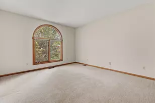 643 Crestview St, Holland, MI 49423 - Photo 19