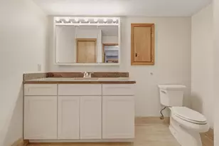 643 Crestview St, Holland, MI 49423 - Photo 31