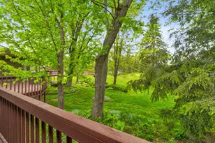 643 Crestview St, Holland, MI 49423 - Photo 3