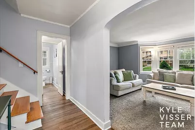 320 Gladstone Drive SE, East Grand Rapids, MI 49506 - Photo 5