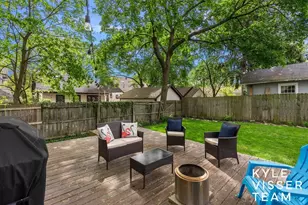 320 Gladstone Dr SE, East Grand Rapids, MI 49506 - Photo 35