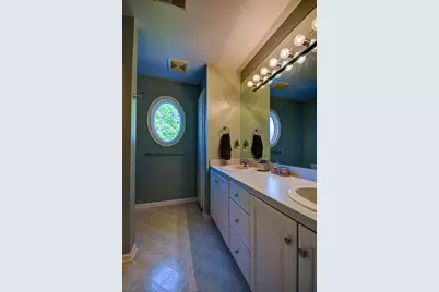 146 Summerfield Court SW, Grandville, MI 49418 - Photo 23
