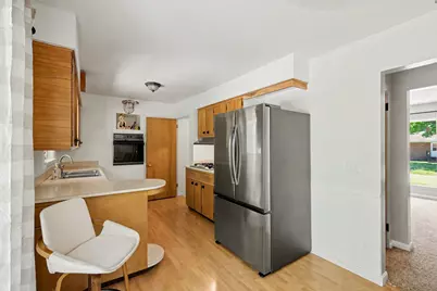 725 Parkway Drive NE, Grand Rapids, MI 49525 - Photo 7