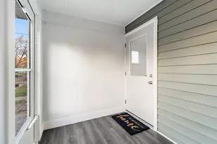 317 Orange St, Jackson, MI 49202 - Photo 7