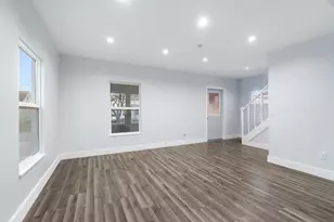 317 Orange St, Jackson, MI 49202 - Photo 9