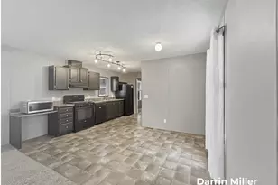 1436 Sarnia St, Norton Shores, MI 49444 - Photo 7
