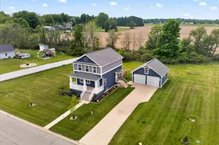 447 Oakwood Dr, Charlotte, MI 48813 - Photo 47