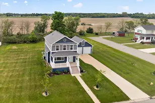 447 Oakwood Dr, Charlotte, MI 48813 - Photo 45