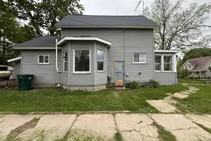1801 S Washington Ave, Lansing, MI 48910 - Photo 3