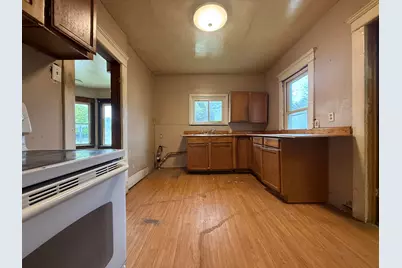 1801 S Washington Avenue, Lansing, MI 48910 - Photo 17
