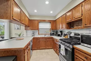 803 Woodheath Ave, Portage, MI 49024 - Photo 11