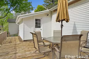 407 S Lincoln St, Portland, MI 48875 - Photo 7
