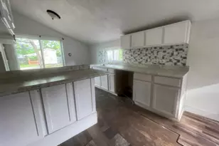 412 Quarry St, Jackson, MI 49201 - Photo 23