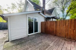 412 Quarry St, Jackson, MI 49201 - Photo 9