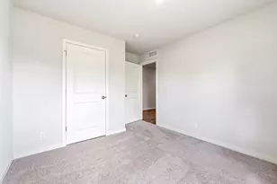 4267 Country Meadows Dr, Kalamazoo, MI 49048 - Photo 17