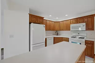 3153 E Crystal Waters Dr, Holland, MI 49424 - Photo 19