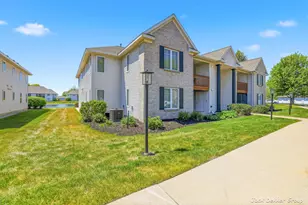 3153 E Crystal Waters Dr, Holland, MI 49424 - Photo 3