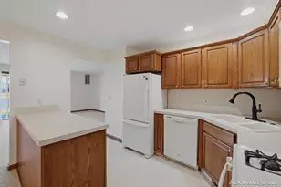 3153 E Crystal Waters Dr, Holland, MI 49424 - Photo 7