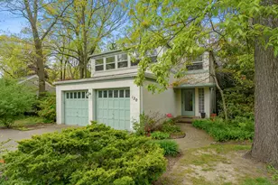 120 Shadywood Ln, Battle Creek, MI 49015 - Photo 1