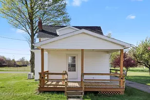 8891 Pennfield Rd, Battle Creek, MI 49017 - Photo 3