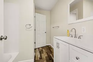 8891 Pennfield Rd, Battle Creek, MI 49017 - Photo 7