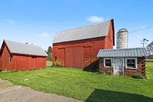 8891 Pennfield Rd, Battle Creek, MI 49017 - Photo 27