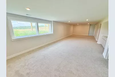 7093 Kettle Dale Avenue SE, Alto, MI 49302 - Photo 17
